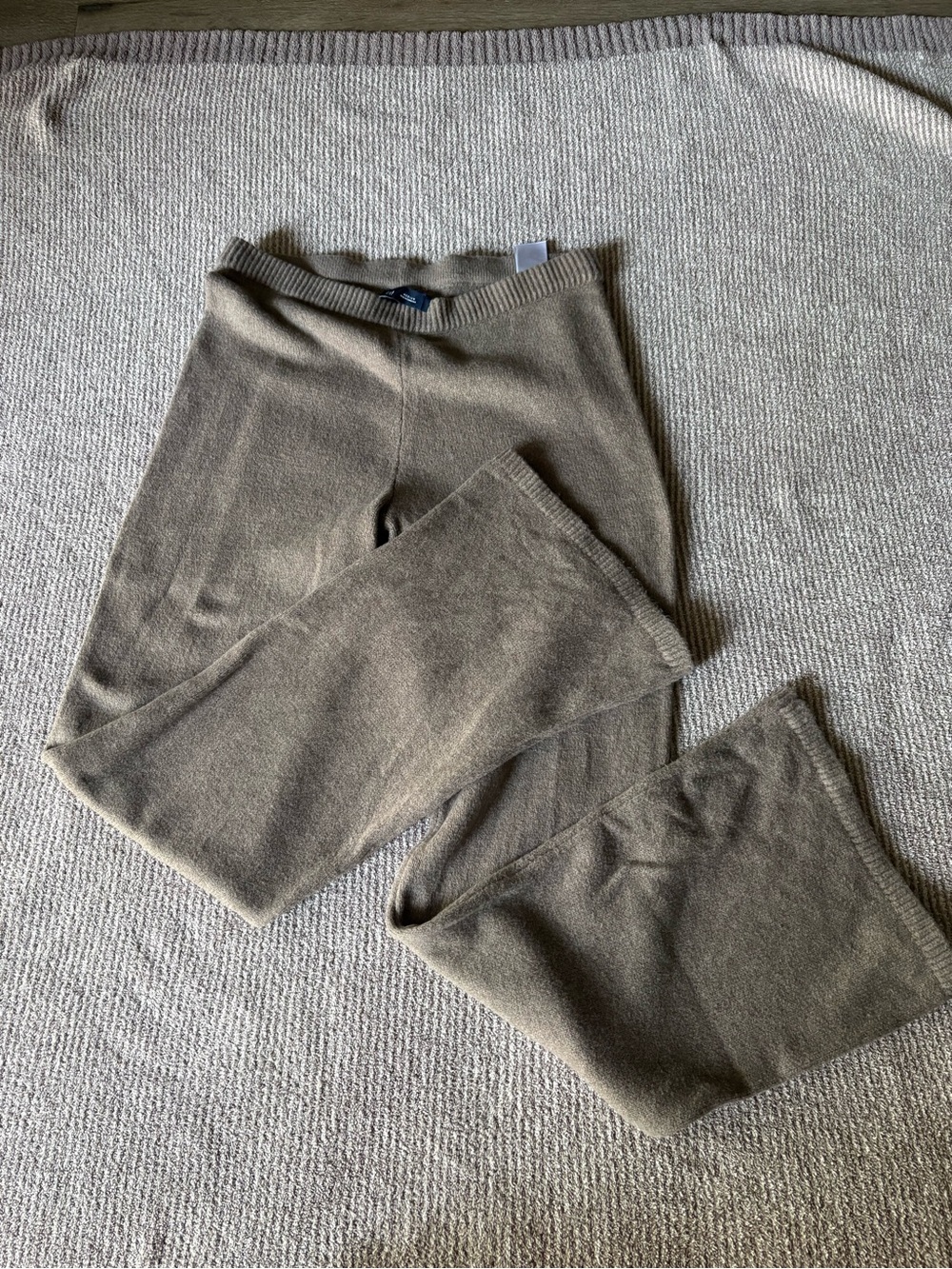 GAP Women's Knit Pull-On Sweaterpants in Taupe Brown